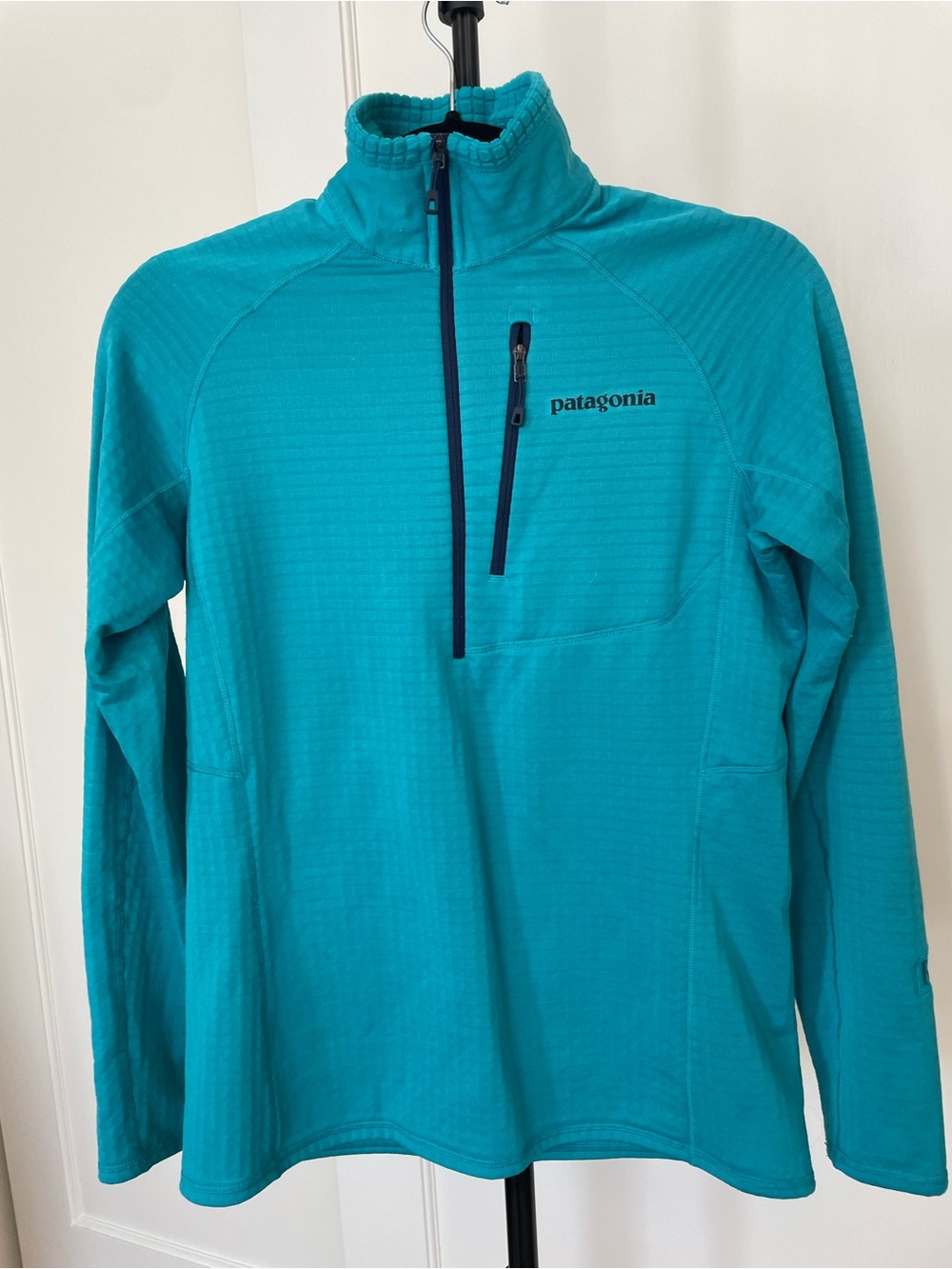 Patagonia women's R1 fleece in teal